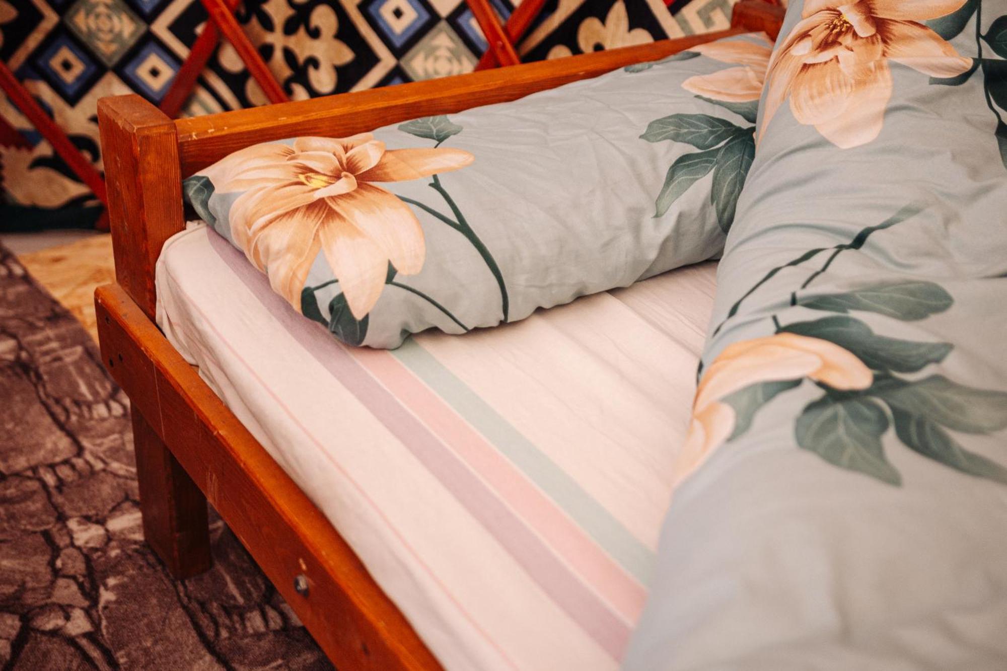 Hotel Eco Yurt Camp Arashan Teploklyuchenka Zewnętrze zdjęcie