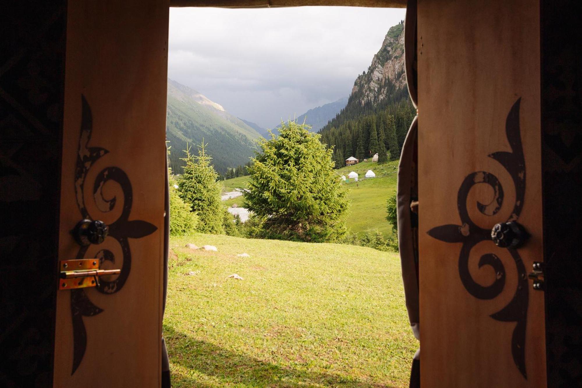 Hotel Eco Yurt Camp Arashan Teploklyuchenka Zewnętrze zdjęcie