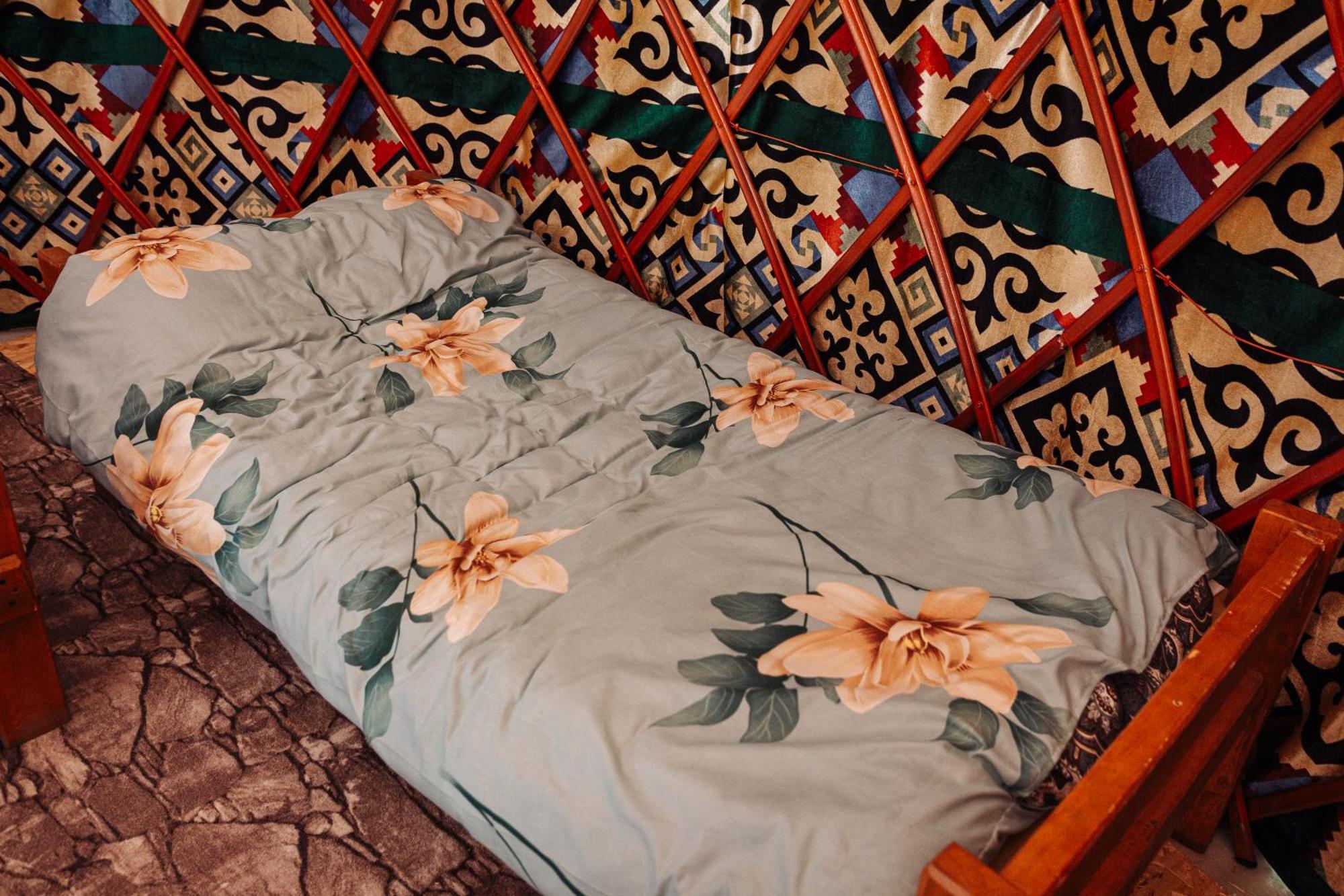 Hotel Eco Yurt Camp Arashan Teploklyuchenka Zewnętrze zdjęcie
