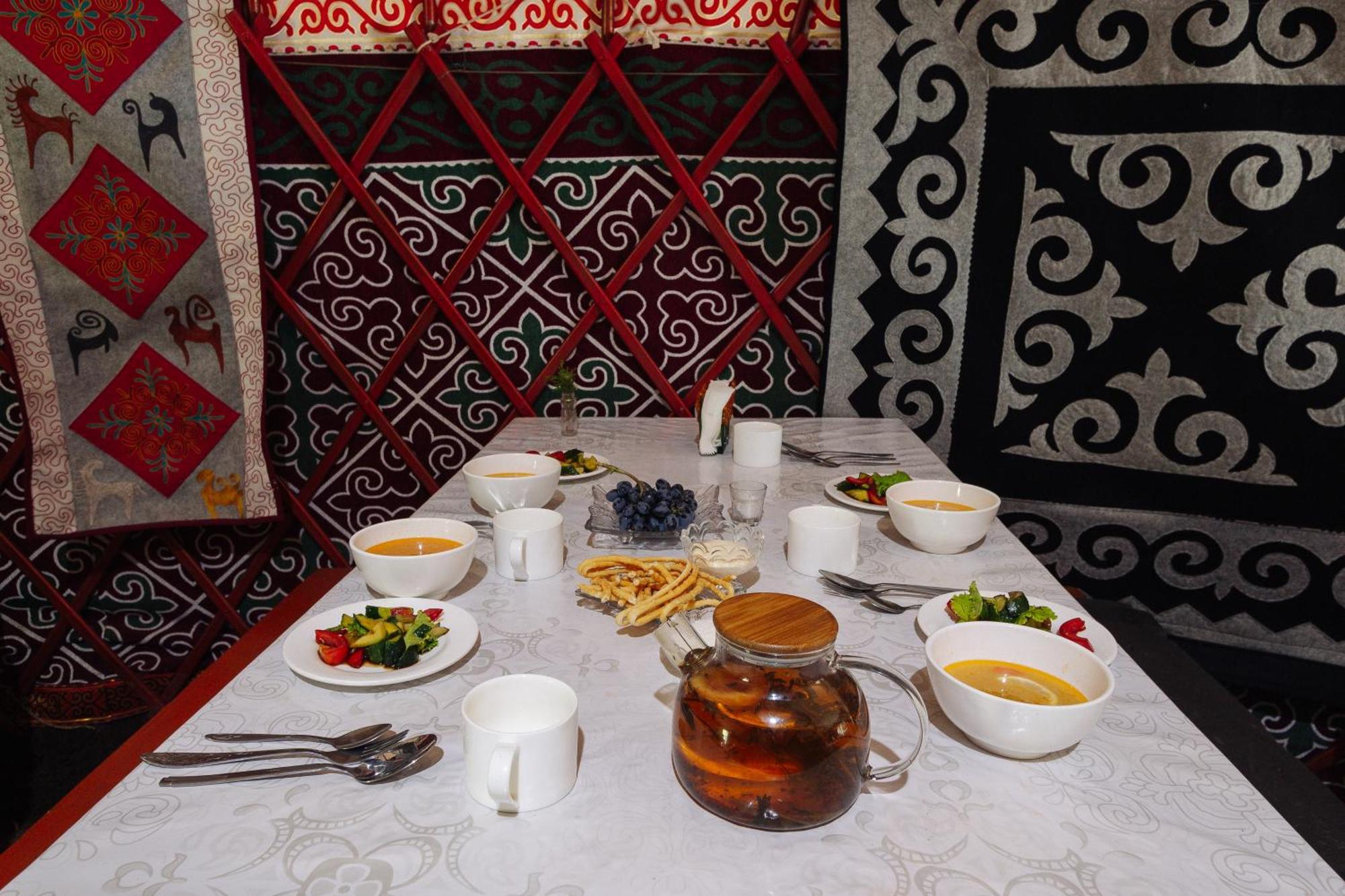 Hotel Eco Yurt Camp Arashan Teploklyuchenka Zewnętrze zdjęcie