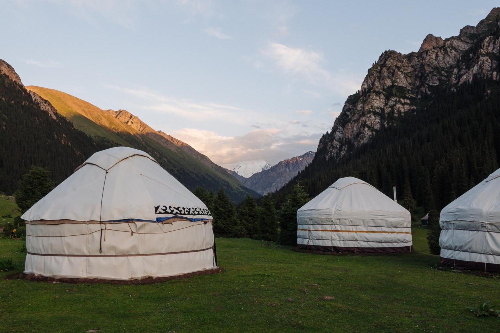 Hotel Eco Yurt Camp Arashan Teploklyuchenka Zewnętrze zdjęcie